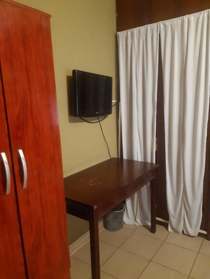 Hotel Duclout Confort Inn Monte Grande Dış mekan fotoğraf